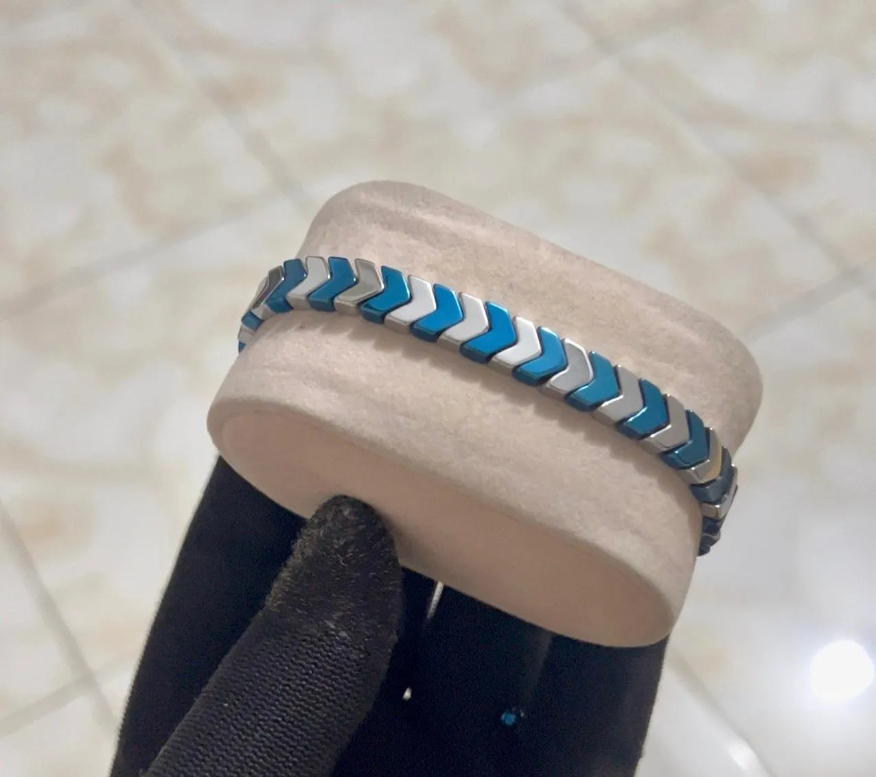 TWIN-SHADED BRACELET